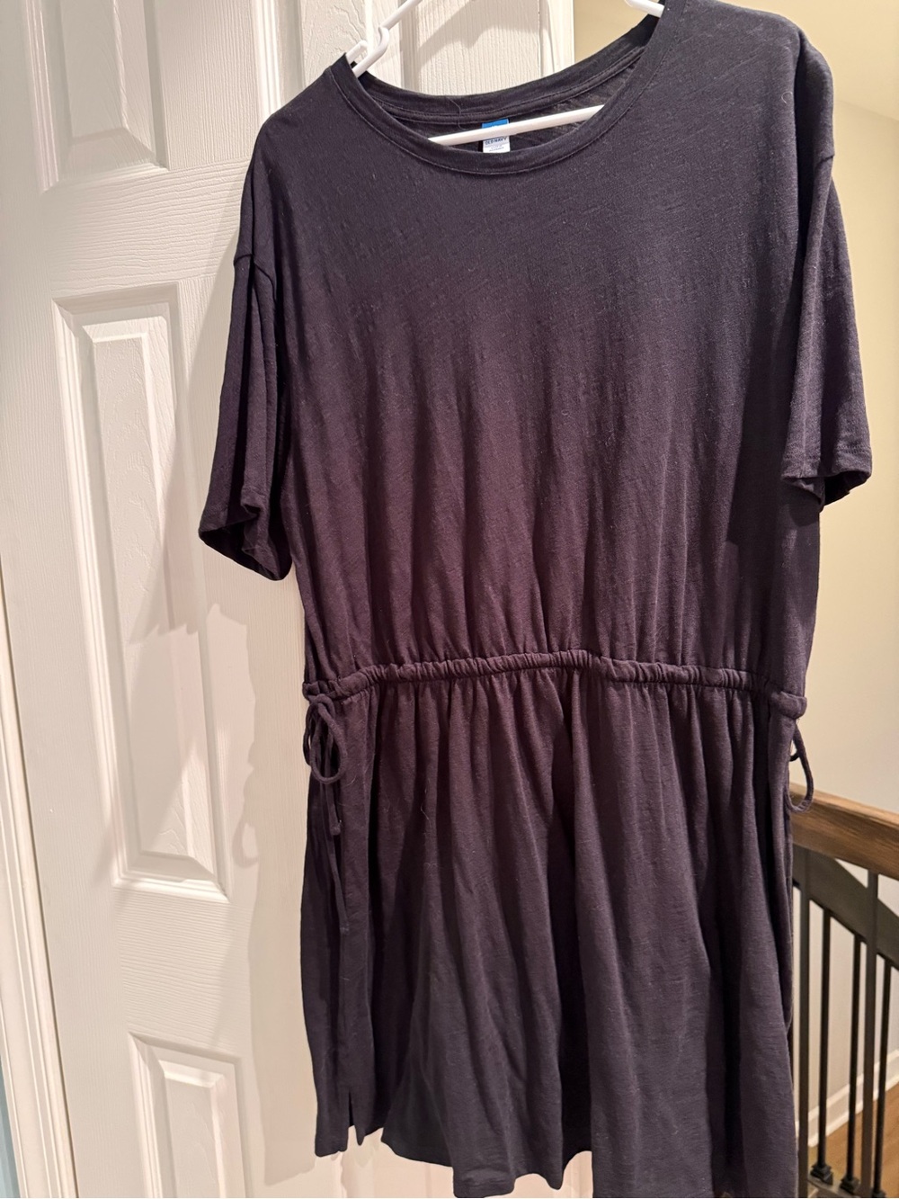Old Navy Casual Black Drawstring Waist T-Shirt Dress